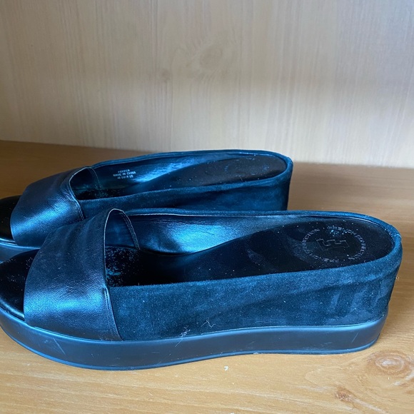 French Connection - Picture 2 of 2